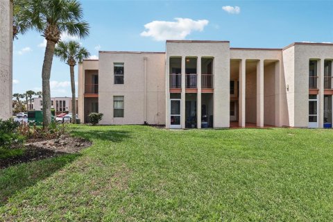 Condo in Altamonte Springs, Florida, 2 bedrooms № 2092908