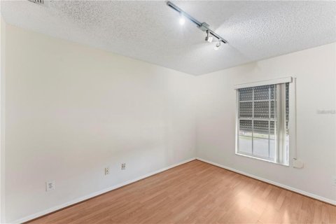 Condominio en alquiler en Orlando, Florida, 2 dormitorios, 94.11 m2 № 1912239 - foto 17