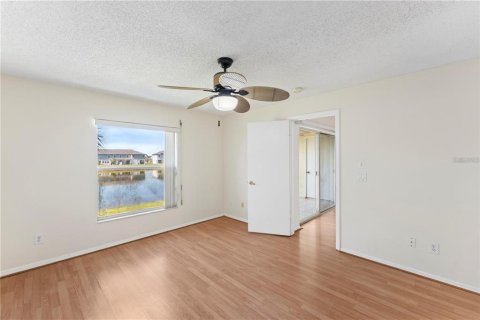 Condominio en alquiler en Orlando, Florida, 2 dormitorios, 94.11 m2 № 1912239 - foto 11