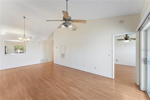 Condominio en alquiler en Orlando, Florida, 2 dormitorios, 94.11 m2 № 1912239 - foto 5