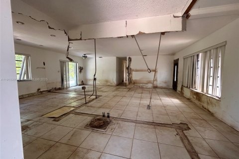 Купить виллу или дом в Майами, Флорида 3 спальни, 133.41м2, № 1969659 - фото 9