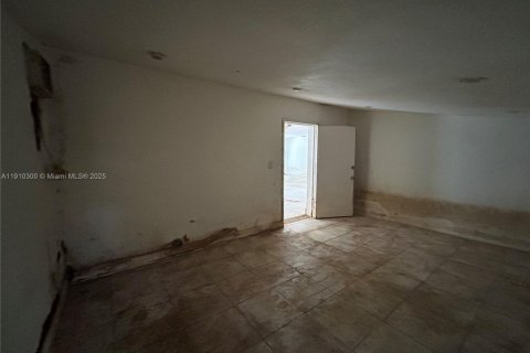 Купить виллу или дом в Майами, Флорида 3 спальни, 133.41м2, № 1969659 - фото 27