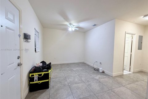 Appartement à louer à Miami, Floride: 1 chambre, 83.61 m2 № 2032447 - photo 6