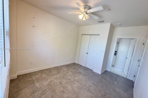 Appartement à louer à Miami, Floride: 1 chambre, 83.61 m2 № 2032447 - photo 12