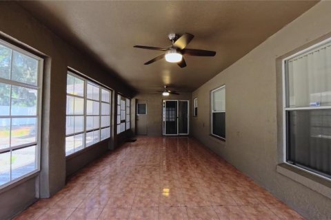 Villa ou maison à vendre à Kissimmee, Floride: 4 chambres, 172.24 m2 № 2303251 - photo 24