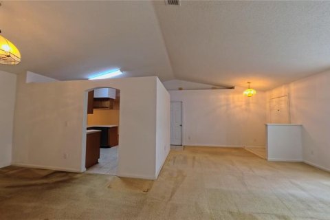 Villa ou maison à vendre à Kissimmee, Floride: 4 chambres, 172.24 m2 № 2303251 - photo 4
