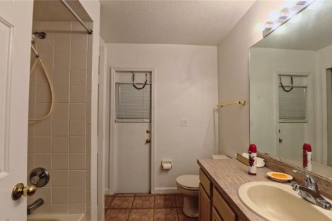 Villa ou maison à vendre à Kissimmee, Floride: 4 chambres, 172.24 m2 № 2303251 - photo 17