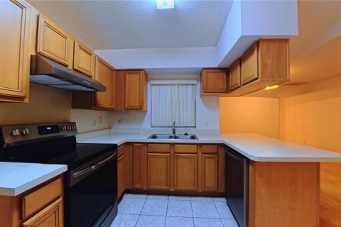 Villa ou maison à vendre à Kissimmee, Floride: 4 chambres, 172.24 m2 № 2303251 - photo 8
