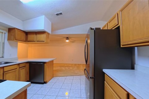 Villa ou maison à vendre à Kissimmee, Floride: 4 chambres, 172.24 m2 № 2303251 - photo 5