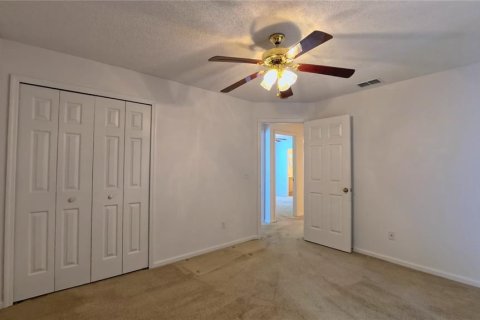 Villa ou maison à vendre à Kissimmee, Floride: 4 chambres, 172.24 m2 № 2303251 - photo 12