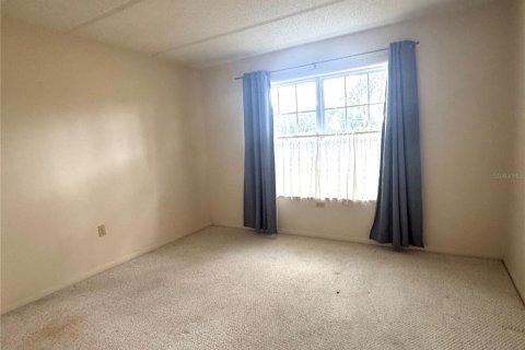 Condo in Inverness, Florida, 2 bedrooms  № 1901924 - photo 8
