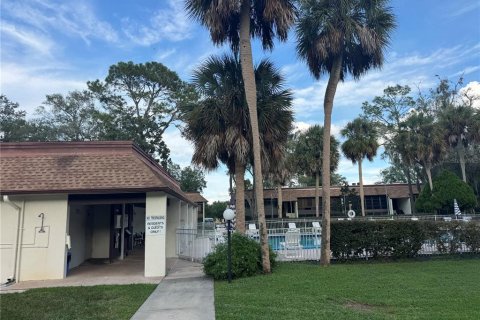 Condo in Inverness, Florida, 2 bedrooms  № 1901924 - photo 21