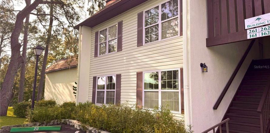 Condominio en Inverness, Florida, 2 dormitorios № 1901924