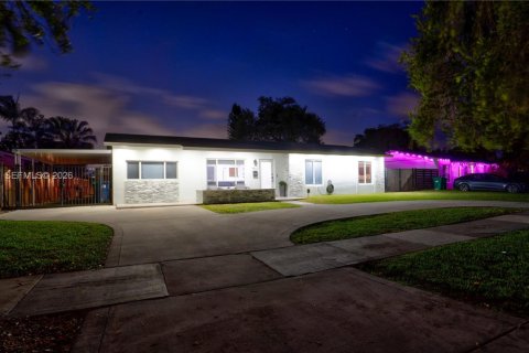 Villa ou maison à vendre à Cutler Bay, Floride: 3 chambres, 134.89 m2 № 2044617 - photo 19