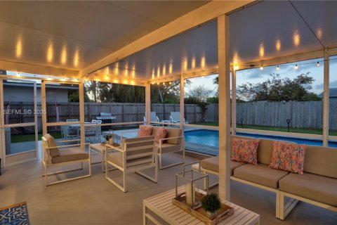 Villa ou maison à vendre à Cutler Bay, Floride: 3 chambres, 134.89 m2 № 2044617 - photo 13