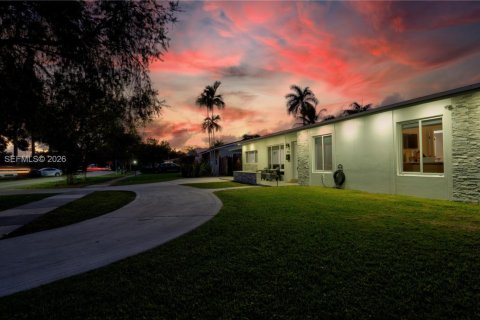 Villa ou maison à vendre à Cutler Bay, Floride: 3 chambres, 134.89 m2 № 2044617 - photo 11