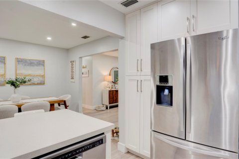 Villa ou maison à vendre à Cutler Bay, Floride: 3 chambres, 134.89 m2 № 2044617 - photo 30