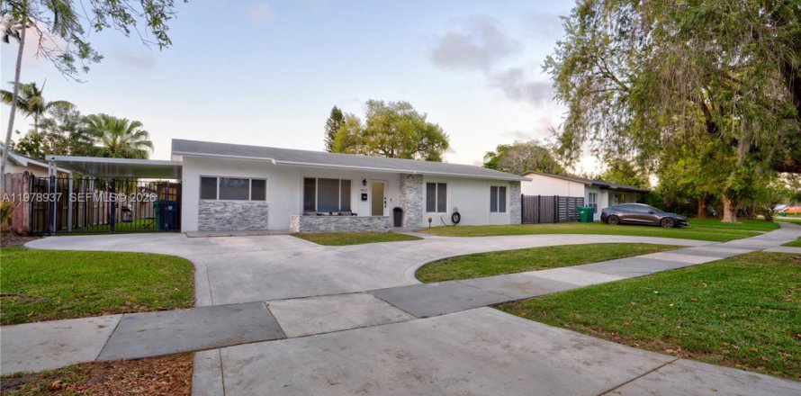 Villa ou maison à Cutler Bay, Floride 3 chambres, 134.89 m2 № 2044617