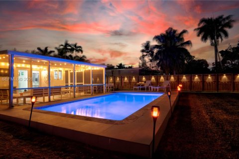 Villa ou maison à vendre à Cutler Bay, Floride: 3 chambres, 134.89 m2 № 2044617 - photo 16