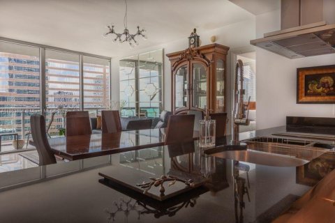 Copropriété à louer à Miami, Floride: 2 chambres, 116.59 m2 № 1872456 - photo 11
