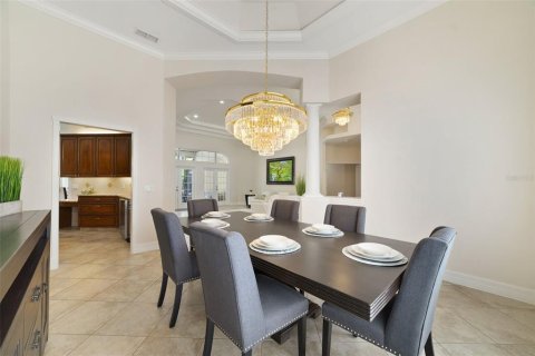 Casa en venta en Orlando, Florida, 5 dormitorios, 391.4 m2 № 2215126 - foto 27