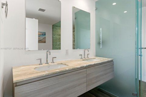 Copropriété à louer à Miami, Floride: 2 chambres, 98.48 m2 № 1986886 - photo 14