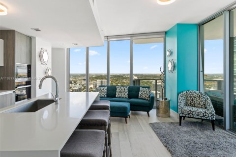 Copropriété à louer à Miami, Floride: 2 chambres, 98.48 m2 № 1986886 - photo 4