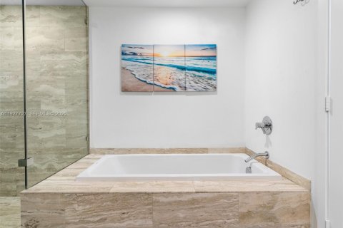 Copropriété à louer à Miami, Floride: 2 chambres, 98.48 m2 № 1986886 - photo 16