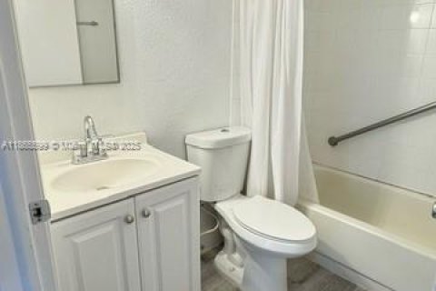 Copropriété à vendre à Miami, Floride: 3 chambres, 117.06 m2 № 1894284 - photo 5