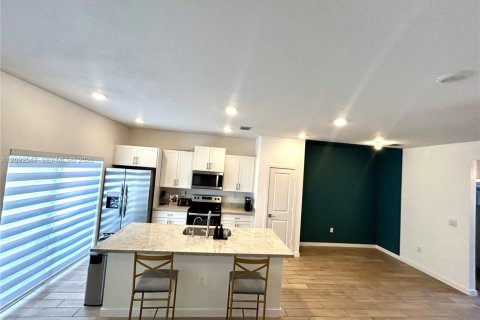 Adosado en alquiler en Homestead, Florida, 3 dormitorios, 159.05 m2 № 2376425 - foto 4
