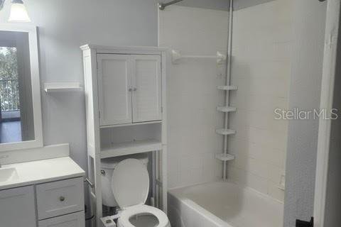 Condo in Oviedo, Florida, 2 bedrooms № 2219398 - photo 18
