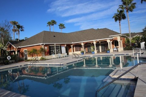 Condo in Oviedo, Florida, 2 bedrooms № 2219398 - photo 24