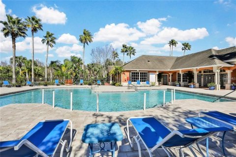 Condo in Oviedo, Florida, 2 bedrooms № 2219398 - photo 25