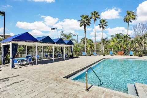 Condo in Oviedo, Florida, 2 bedrooms № 2219398 - photo 26