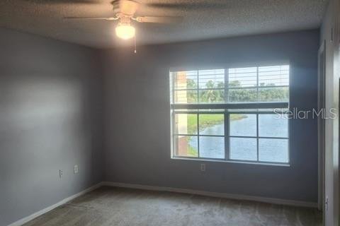 Condo in Oviedo, Florida, 2 bedrooms № 2219398 - photo 12