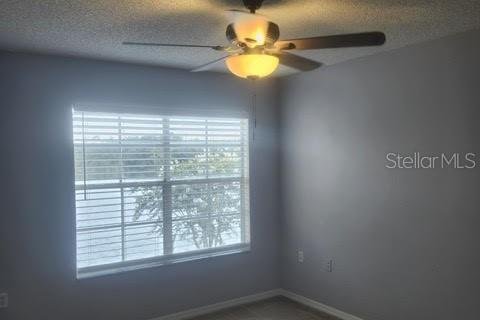Condo in Oviedo, Florida, 2 bedrooms № 2219398 - photo 16