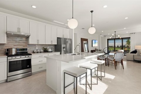 Villa ou maison à vendre à Englewood, Floride: 2 chambres, 153.75 m2 № 2398602 - photo 8