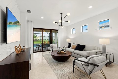 Villa ou maison à vendre à Englewood, Floride: 2 chambres, 153.75 m2 № 2398602 - photo 3