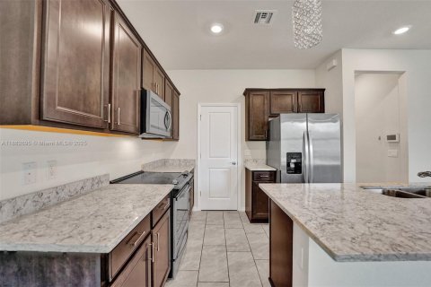 Touwnhouse à louer à Hollywood, Floride: 3 chambres, 165.37 m2 № 1931857 - photo 21