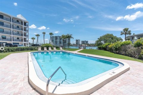 Copropriété à louer à Treasure Island, Floride: 1 chambre, 57.51 m2 № 2101231 - photo 28