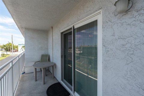 Copropriété à louer à Treasure Island, Floride: 1 chambre, 57.51 m2 № 2101231 - photo 19