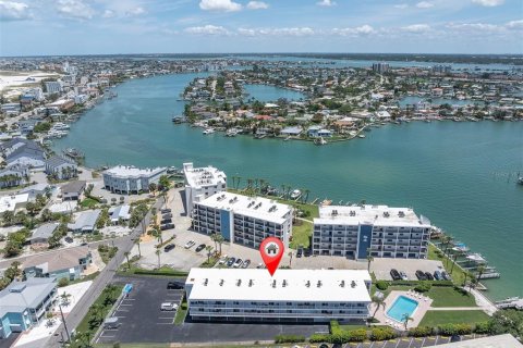 Copropriété à louer à Treasure Island, Floride: 1 chambre, 57.51 m2 № 2101231 - photo 23