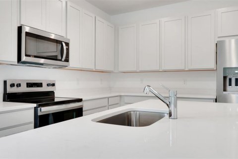 Casa en venta en Lake Wales, Florida, 4 dormitorios, 196.02 m2 № 1919784 - foto 14