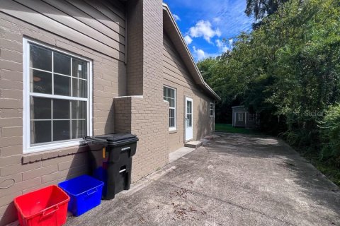 House in Gainesville, Florida 3 bedrooms, 139.35 sq.m. № 1912458 - photo 23