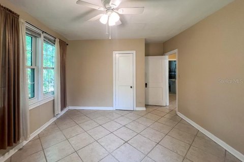 House in Gainesville, Florida 3 bedrooms, 139.35 sq.m. № 1912458 - photo 13