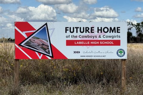 Propiedad comercial en venta en LaBelle, Florida № 2002264 - foto 16