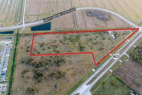 Propiedad comercial en venta en LaBelle, Florida № 2002264 - foto 14