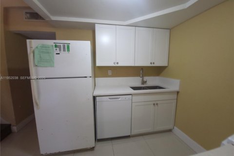 Adosado en alquiler en Lauderhill, Florida, 3 dormitorios, 78.87 m2 № 2006458 - foto 8