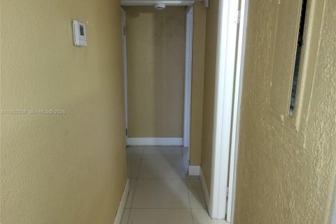 Adosado en alquiler en Lauderhill, Florida, 3 dormitorios, 78.87 m2 № 2006458 - foto 10