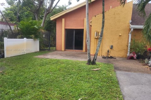 Таунхаус в Лодерхилл, Флорида 3 спальни, 78.87м2 № 2006458